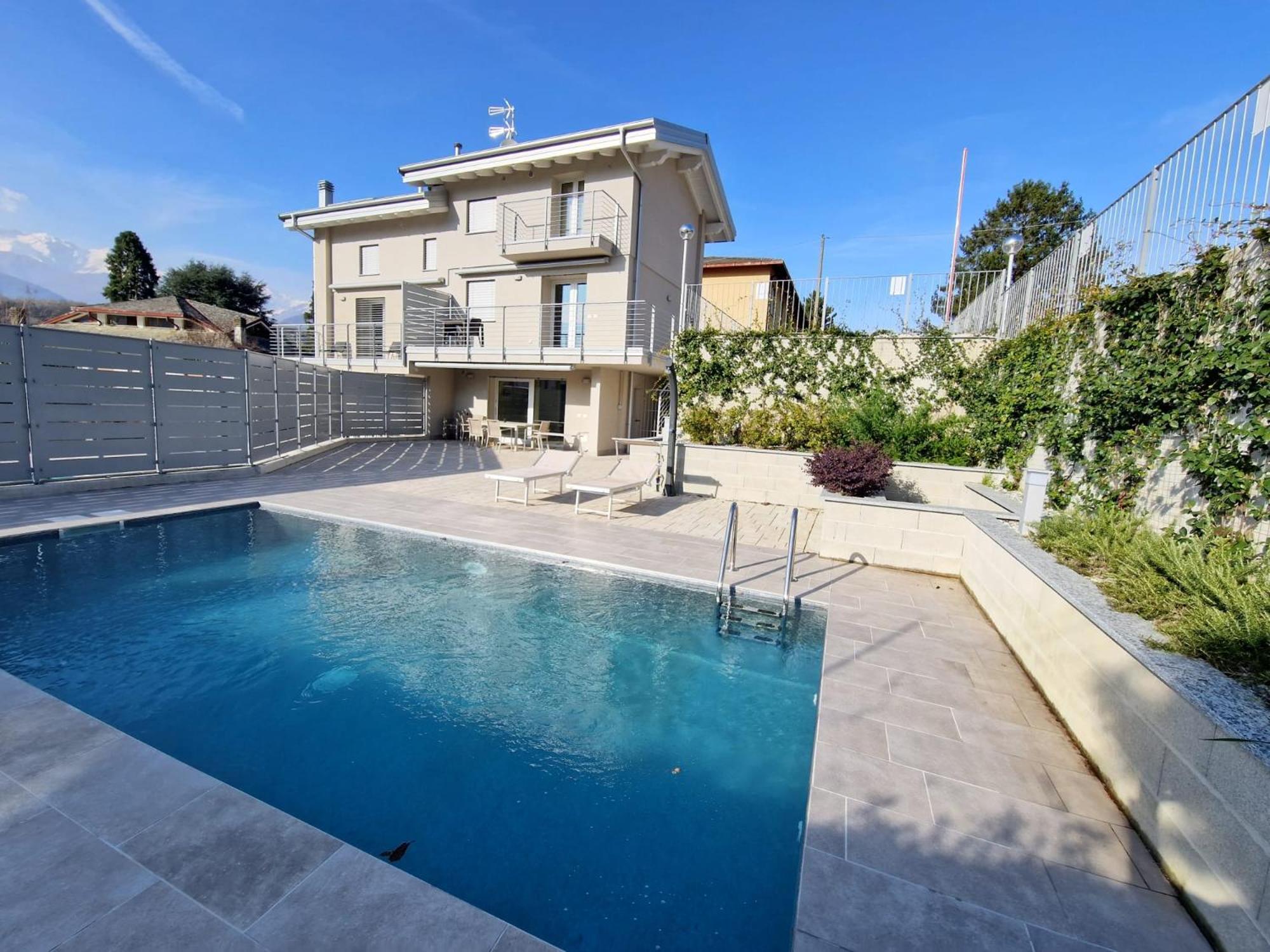 Villa Claudia With Private Pool Colico Eksteriør bilde