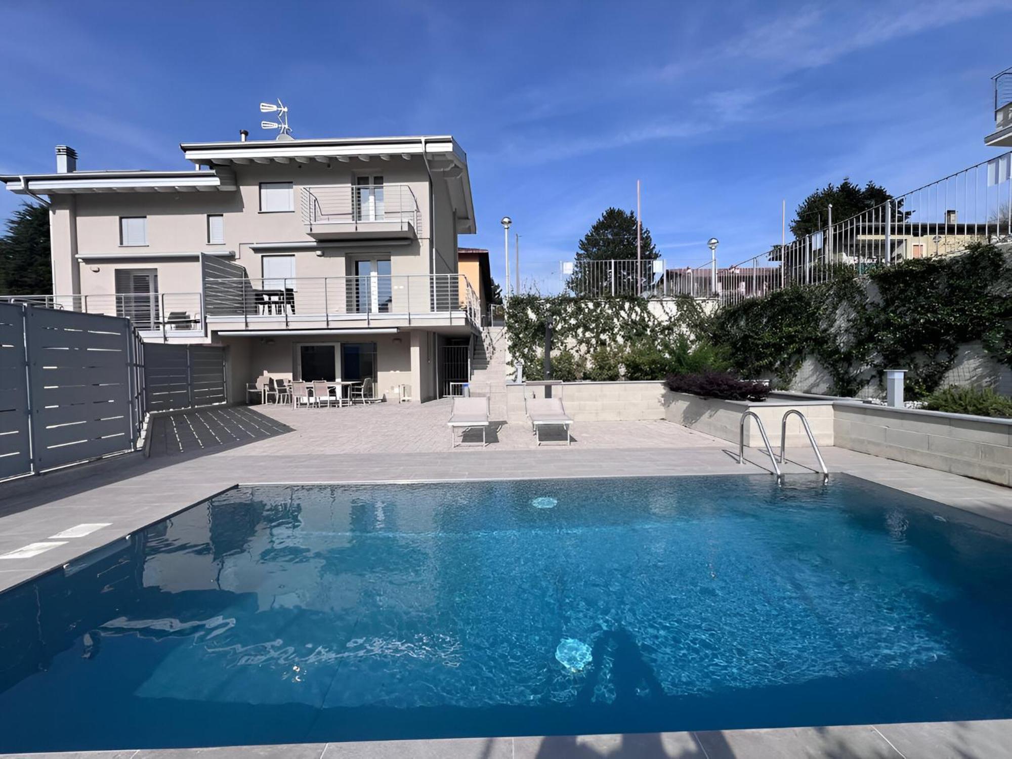 Villa Claudia With Private Pool Colico Eksteriør bilde